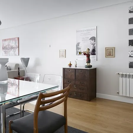 Apartment Black & White 4 By Feelfree Rentals *
